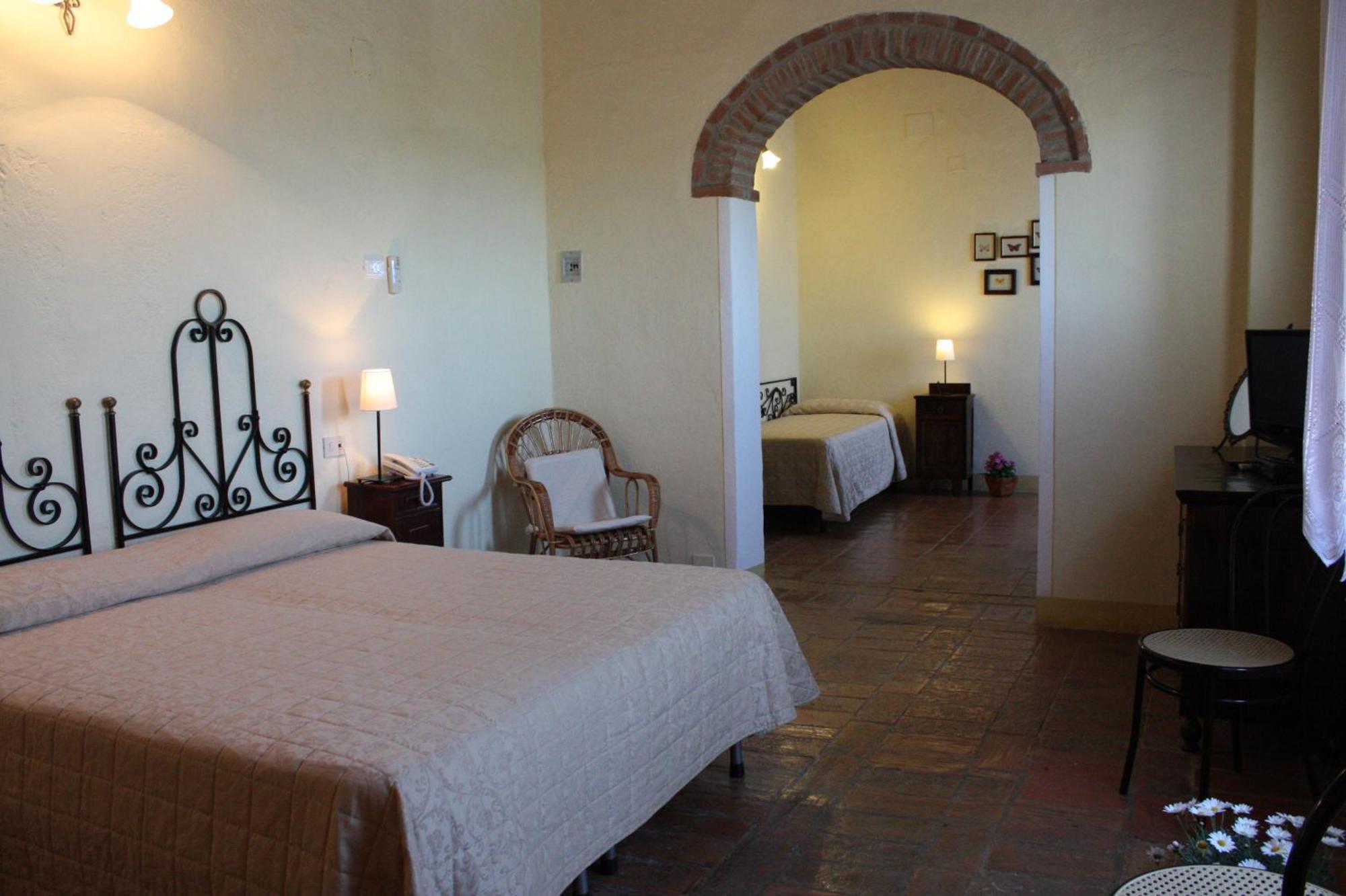 Fattoria Pieve A Salti Villa Buonconvento Exterior photo